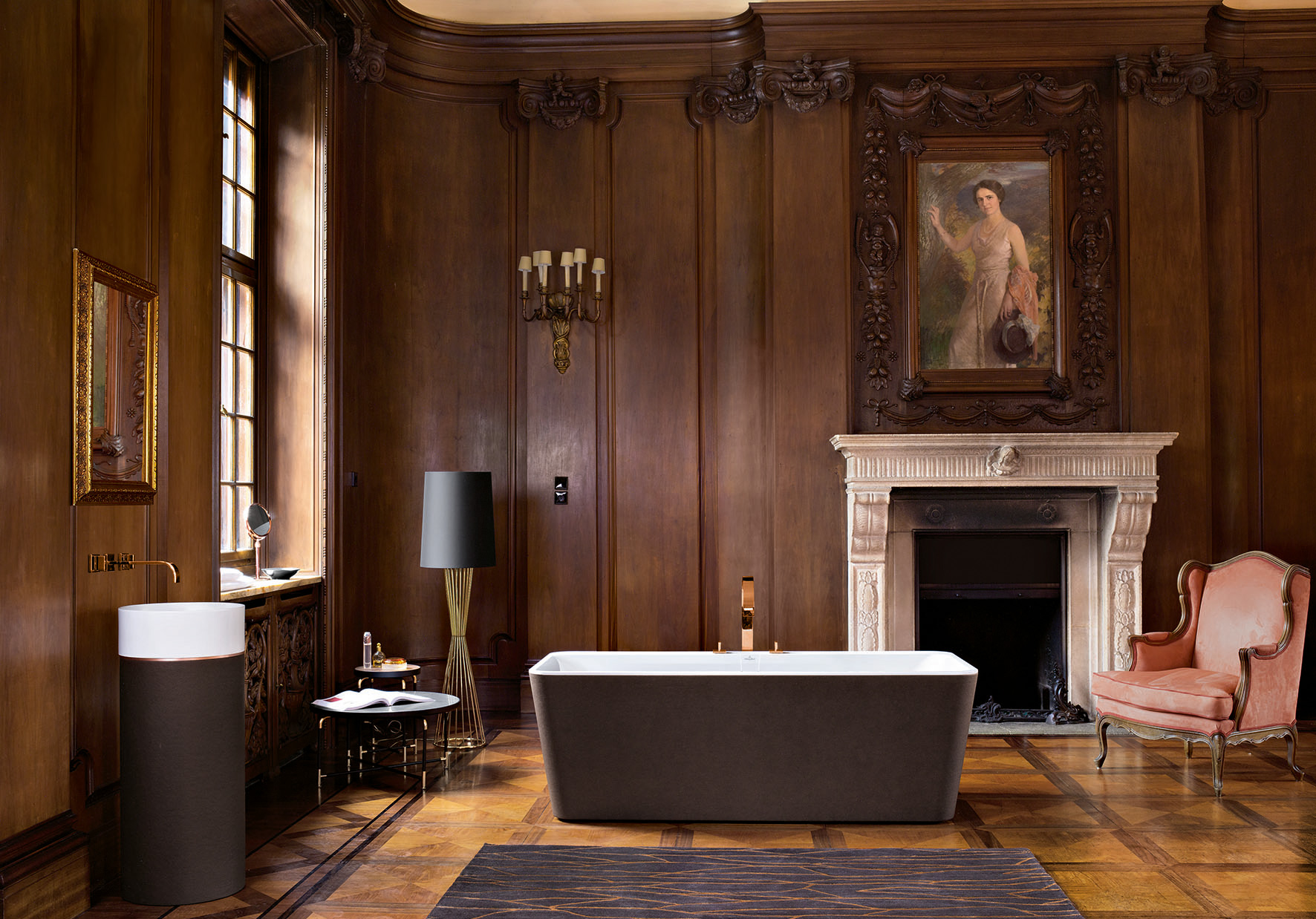 Badezimmer luxuriös: sehr dunkel, Holz